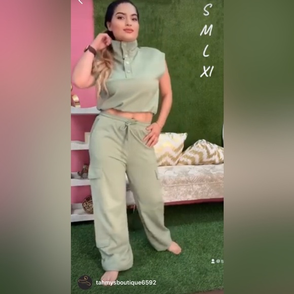 Women's Green Pants & Jumpsuit Set - Picture 1 of 10